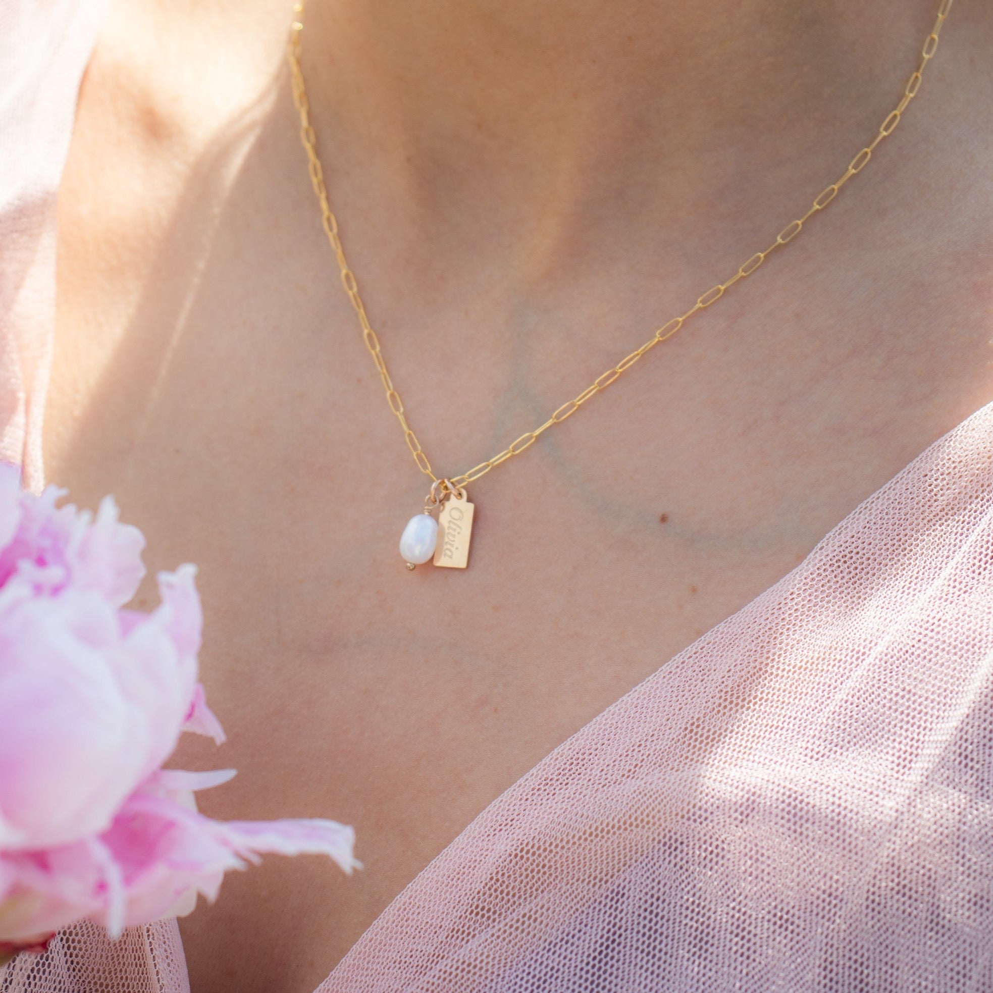 Engraved Pearl Pendant Necklace – Unique Gift for Her