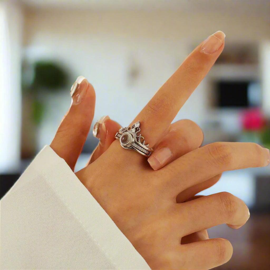 Engraved Picture Ring – Custom Photo Jewelry for Loved Ones