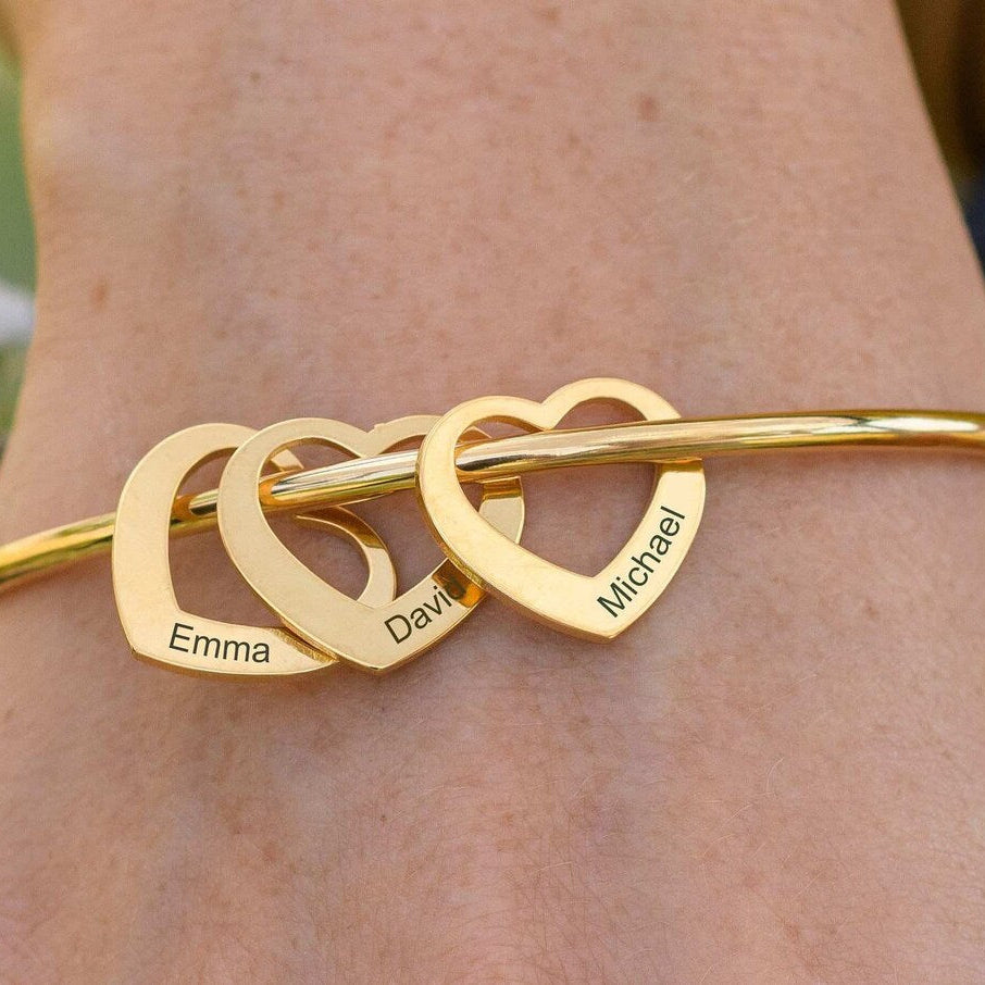 Adjustable Heart Charm Bangle – Elegant Personalized Jewelry