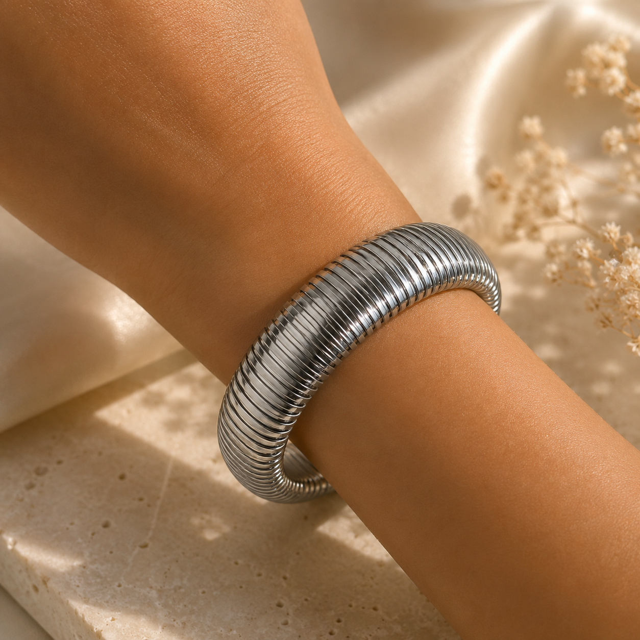 18K Gold Plated Tubogas Bangle Bracelet for Women - CustomLove